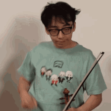 Shaking My Body Brett Yang GIF - Shaking My Body Brett Yang Two Set Violin GIFs