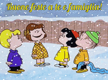 Charlie Brown Buone Feste A Te E Famiglia Buon Natale Neve Sta Nevicando Inverno GIF - Buon Natale Merry Christmas Happy Holidays GIFs