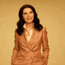 Laura Peterson The Morning Show GIF - Laura Peterson The Morning Show Julianna Margulies GIFs