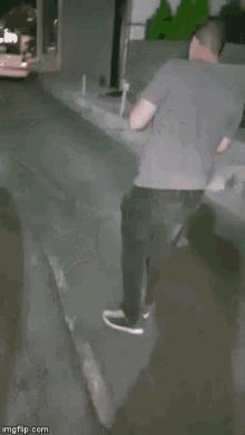 GIF