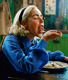 Chilling Adventures Of Sabrina Eating GIF - Chilling Adventures Of Sabrina Eating Pancakes GIFs