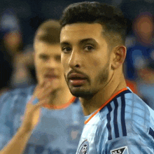 Looking Around Major League Soccer GIF - Looking Around Major League Soccer Scanning The Place GIFs