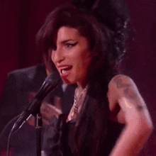 Floreyonce Amy Winehouse GIF - Floreyonce Amy Winehouse Rehab GIFs