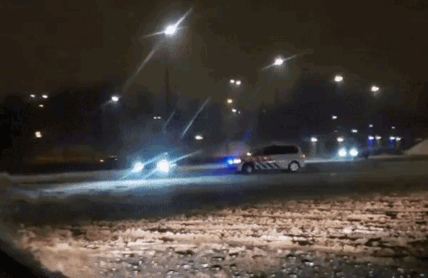 Drift - Police chasing Street Racer on highway. Very Funny. jdm