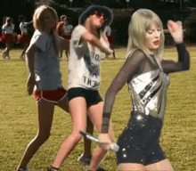 Dance GIF - Taylor Swift T Swift I Got The Moves GIFs