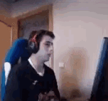 GIF