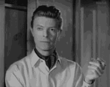 David Bowie Smoke GIF - David Bowie Smoke GIFs