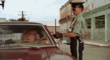 Roberto Sosa El Patrullero GIF - Police Issue Ticket GIFs