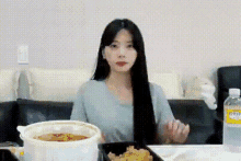 Kim Minji Confused Jiu Confused GIF