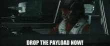 Star Wars Poe Dameron GIF - Star Wars Poe Dameron Drop The Payload Now GIFs