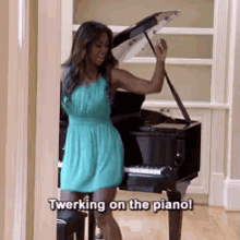piano twerking dancing