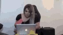 Rebecatranssex Pointing GIF - Rebecatranssex Pointing Angry GIFs