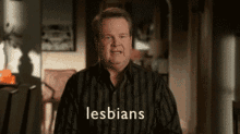 Lesbians Modern Family GIF - Lesbians Modern Family GIFs