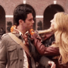 Sweet Couple Walking Together GIF - Sweet Couple Walking Together Blake Lively GIFs