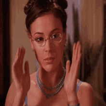 Phoebe Glasses GIF - Phoebe Glasses Charmed Alyssa GIFs