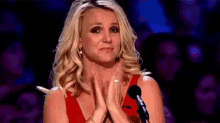 Britney Batendo Palmas GIF - The X Factor Britney Spears Clap GIFs