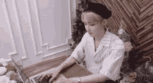 Chanhee Typing GIF - Chanhee Typing The GIFs
