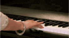 ek hasina thi simone singh sakshi goenka piano playing