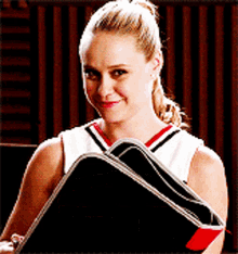Glee Kitty Wilde GIF - Glee Kitty Wilde Smiling GIFs