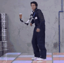 Cup Holder Dancing GIF - Cup Holder Dancing Grooving GIFs