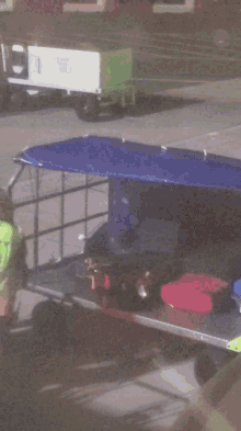 Worst Airline Fraud GIF - Worst Airline Fraud Damaged Luggage GIFs