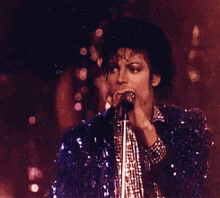 Michael Jackson Singing GIF - Michael Jackson Singing Concert GIFs