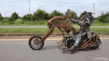 Viralhog Predator GIF - Viralhog Predator Rider GIFs