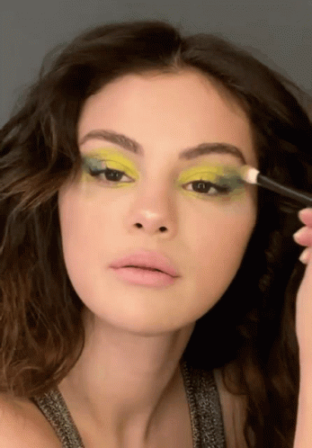 Selena Gomez Makeup GIF - Selena Gomez Makeup Rare Beauty - Discover & Share GIFs