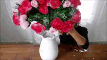 Arranjo De Flores No Vaso GIF - Flowers GIFs