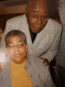 Dad And Mom Rih GIF - Dad And Mom Rih GIFs