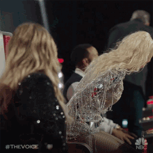 Sit Down Gwen Stefani GIF - Sit Down Gwen Stefani The Voice GIFs
