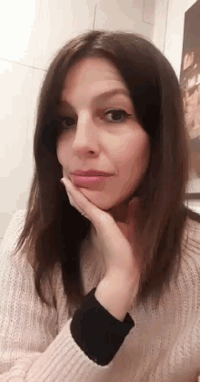 Porca Troia Selfie GIF - Porca Troia Selfie Pretty GIFs