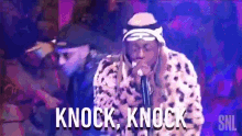Knock Knock Singing GIF - Knock Knock Singing Rapping GIFs