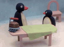 Pingu Noot Noot GIF - Pingu Noot Noot Pingu And Mom GIFs