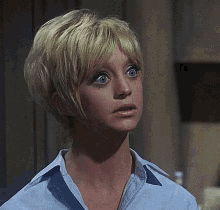 Goldie Hawn Toni Simmons GIF - Goldie Hawn Goldie Toni Simmons GIFs