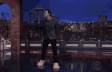 Walk Feet GIF - Walk Feet Jim Carrey GIFs