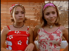 Our Lips Are Sealed Mary Kate And Ashley GIF - Our Lips Are Sealed Mary Kate And Ashley GIFs