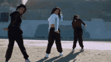 Head Turner Turn Head GIF - Head Turner Turn Head Look GIFs