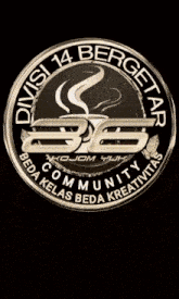 a logo for divisi 14 with a black background