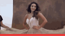 Jeannie D Finery Gin GIF - Jeannie D Finery Gin Model GIFs