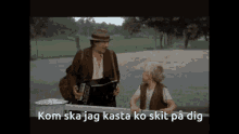 Sjunger Ko Skit GIF - Sjunger Ko Skit Rasmus Påluffen GIFs