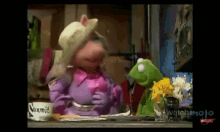 The Muppets Miss Piggy GIF - The Muppets Miss Piggy Kermit GIFs