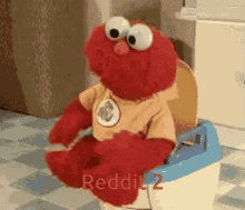 Reddit Elmo GIF - Reddit Elmo Toilet GIFs