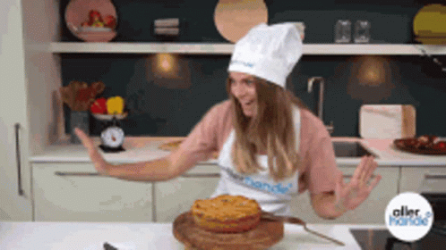 Baking Cake GIF - Baking Cake Oven - Discover & Share GIFs