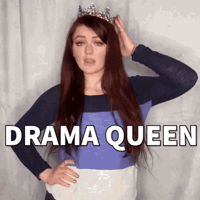 https://media.tenor.com/13hZNqyP04kAAAAe/queen-crown.png
