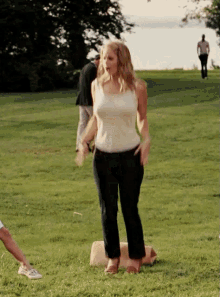 Alice Eve Sex And The City2 GIF - Alice Eve Sex And The City2 Erin GIFs