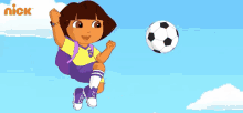 फुटबॉल Dora The Explorer GIF - फुटबॉल Dora The Explorer फुटबॉलशॉट GIFs