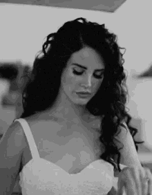 Lana Del Rey GIF - Lana Del Rey GIFs