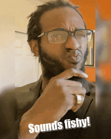 Sounds Fishy What You Talkin Bout Willis GIF - Sounds Fishy What You Talkin Bout Willis Hmmm GIFs