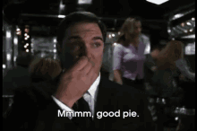 Mmm, Good Pie GIF - Men In Black Pie Good Pie GIFs